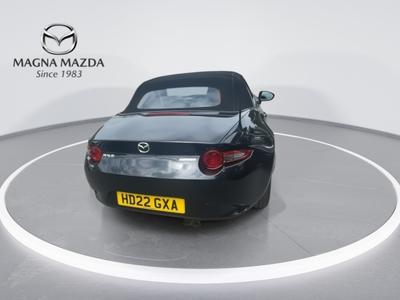 Mazda MX-5 Photo 9