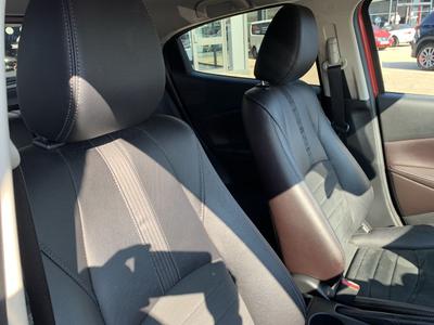 Mazda Mazda2 Photo 18