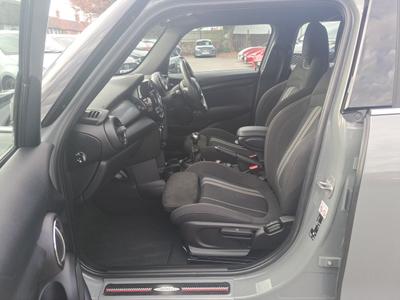 MINI Hatch Photo 25