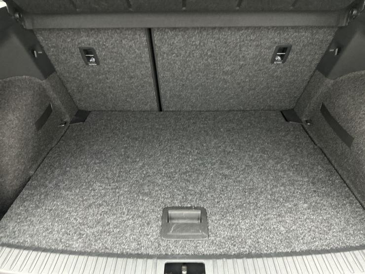 SEAT ARONA Photo spincar-7b3b81ed2a983bc6b15dc98af03639c3e27682aa.jpg