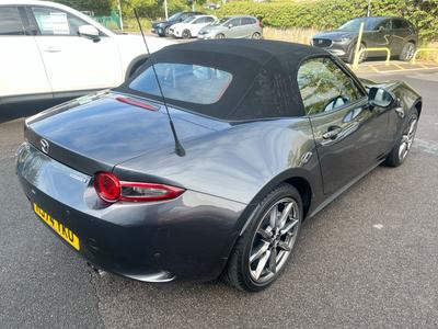 Mazda MX-5 Photo 15