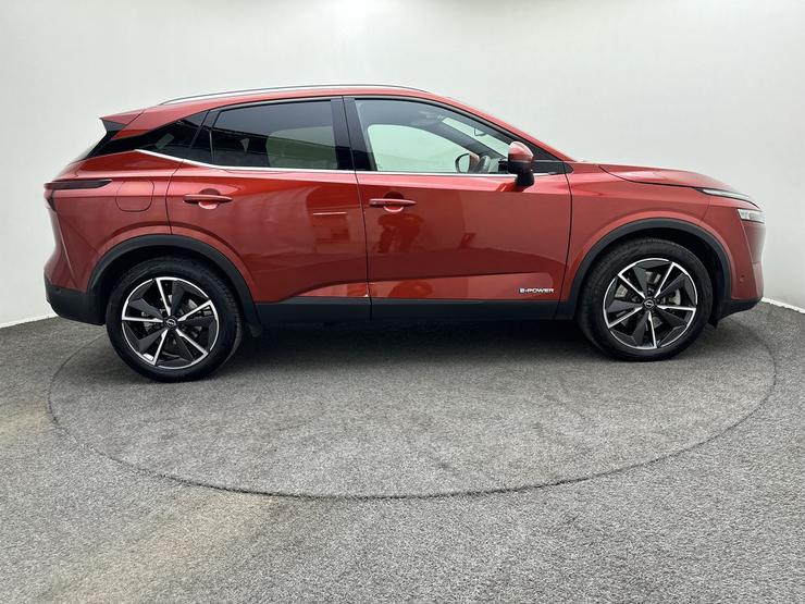 Nissan QASHQAI Photo spincar-7c82456eb32608fb47b349328b965e269858197d.jpg