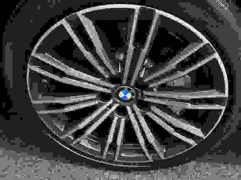 BMW 3 SERIES Photo spincar-7cc5b37c8378c09389f7b09817543cd62e60ff56.jpg