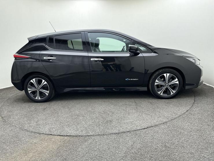 Nissan LEAF Photo spincar-7cd851e7effa55f7765757f2bb392085e1e12559.jpg