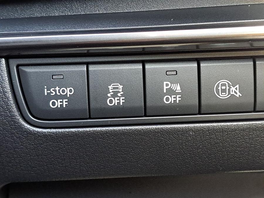 Mazda Mazda3 Photo spincar-7ea7cf8b1d38cab52b41ef88995edff9ad581bbd.jpg