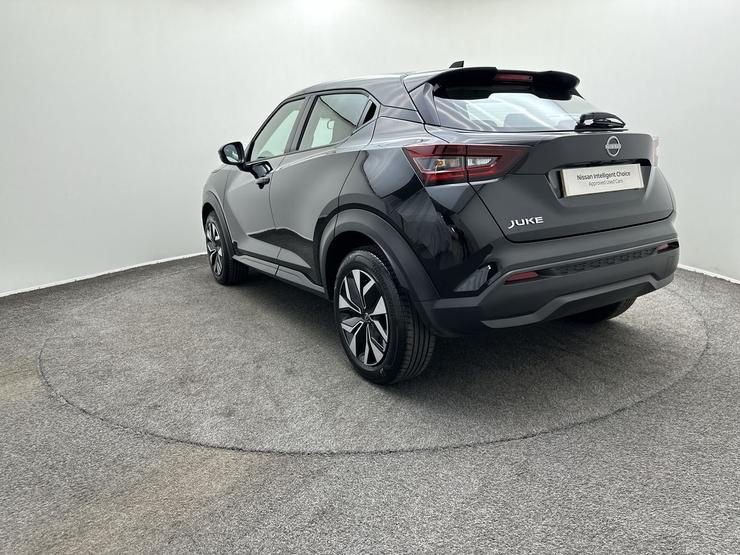 Nissan JUKE Photo spincar-7fe95afe3a390b57f4b4838e03719820d5fc63c5.jpg