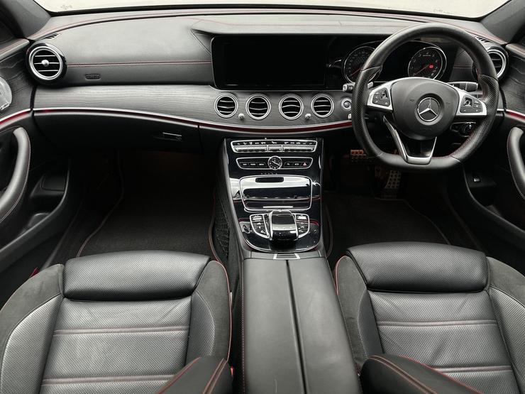 Mercedes-Benz E CLASS Photo spincar-7ff9a82b4ed7f6b57cca9f831b528dd3e62c2f85.jpg
