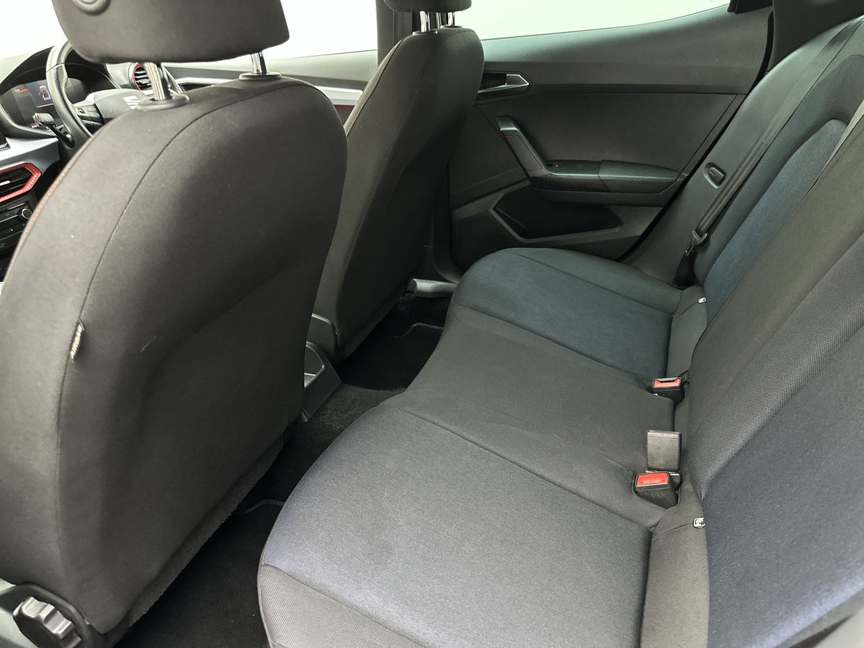 SEAT ARONA Photo 17