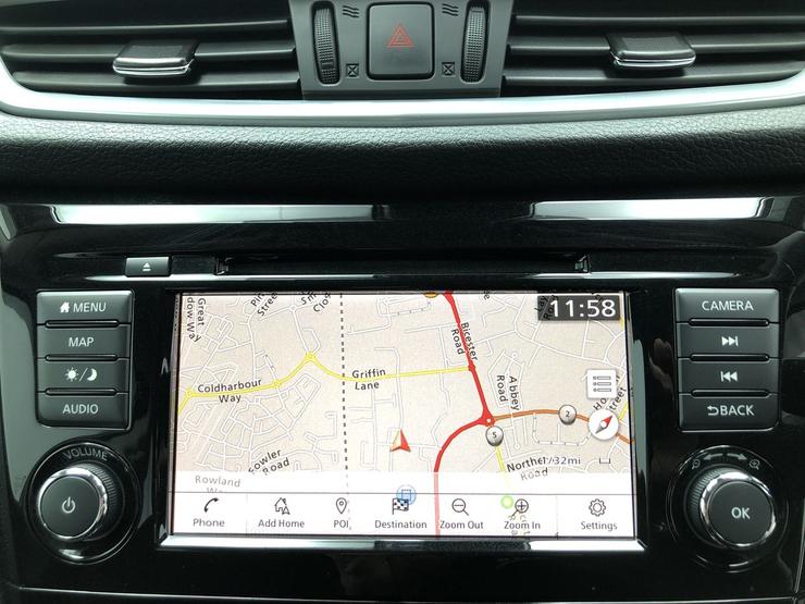 Nissan QASHQAI Photo spincar-81557ee3c9c6396b1a5707dbf827d9bcc50d6f4a.jpg