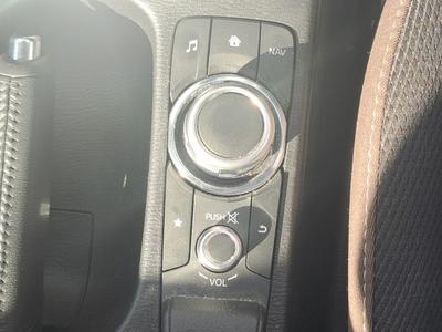 Mazda Mazda2 Photo 29