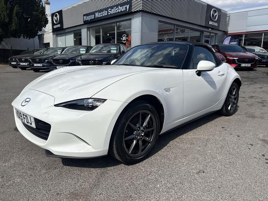 Mazda MX-5 Photo spincar-8317a2a28eabb7c411d439e1df5149f33fb9aa3e.jpg