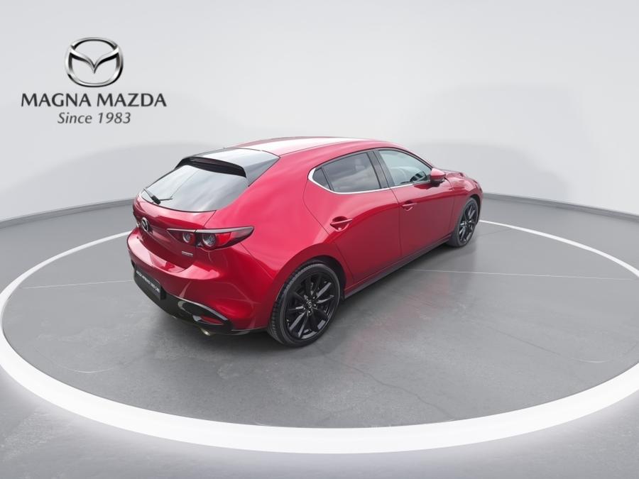 Mazda Mazda3 Photo spincar-8334c10f2d8c3919f9ae8081bf5096d463317499.jpg