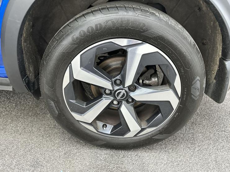 Nissan QASHQAI Photo spincar-83c17d8a372aa3bf56772efaaed733a8c65608d4.jpg