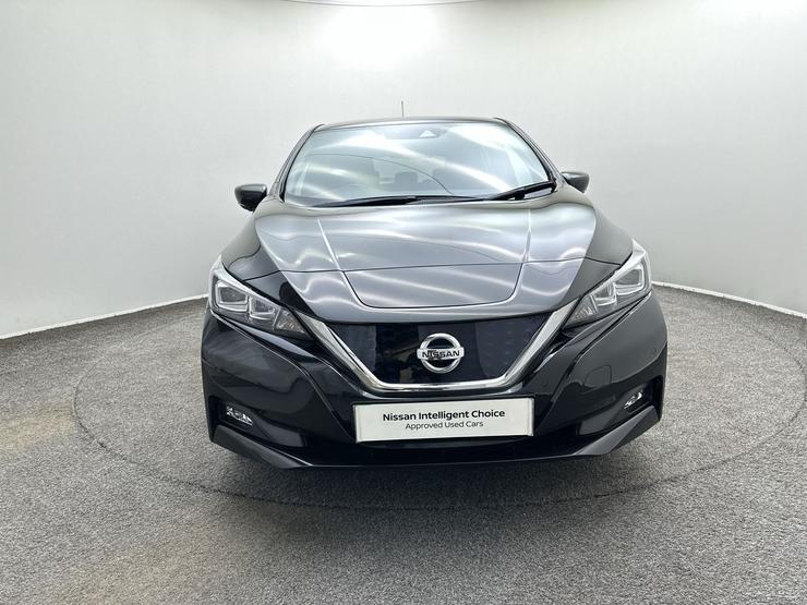Nissan LEAF Photo spincar-84b040410e80c008f27290d1be606f68d4d586f2.jpg