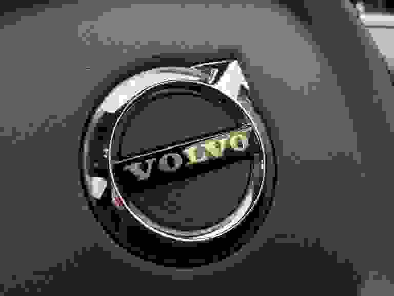 VOLVO S60 Photo spincar-84ed38c07225c44202539880bde62d20af345fe0.jpg