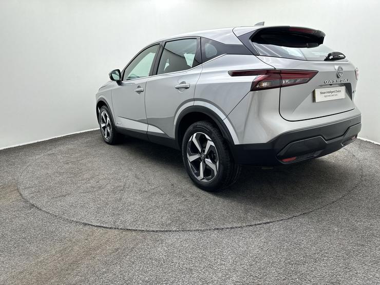 Nissan QASHQAI Photo spincar-863d77ec4219d7e81ce11cedc14fe924197ce7a9.jpg