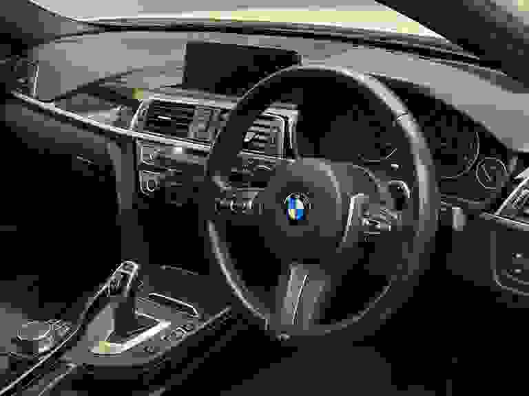 BMW 3 SERIES Photo spincar-86e30a3afbc6f2b145a8eba74cb561ed258d854f.jpg