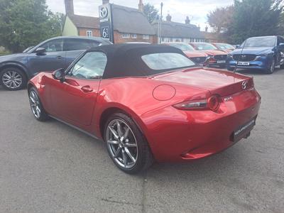 Mazda MX-5 Photo 15