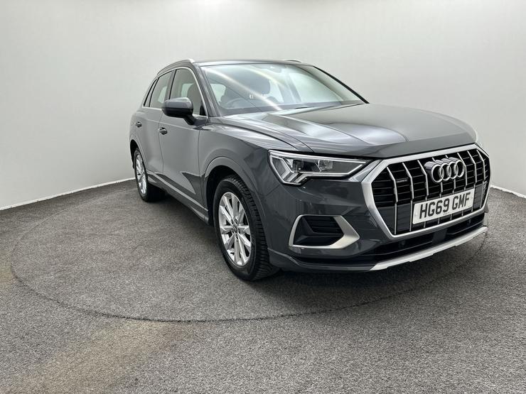 Audi Q3 Photo spincar-873883a3461d69bbc672e76e0c69a4d3f43b60d4.jpg