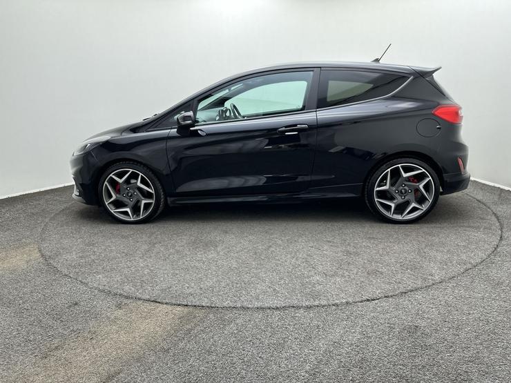 Ford Fiesta Photo spincar-8745135874e02d14abef9e2a66f4c6c4ee441695.jpg