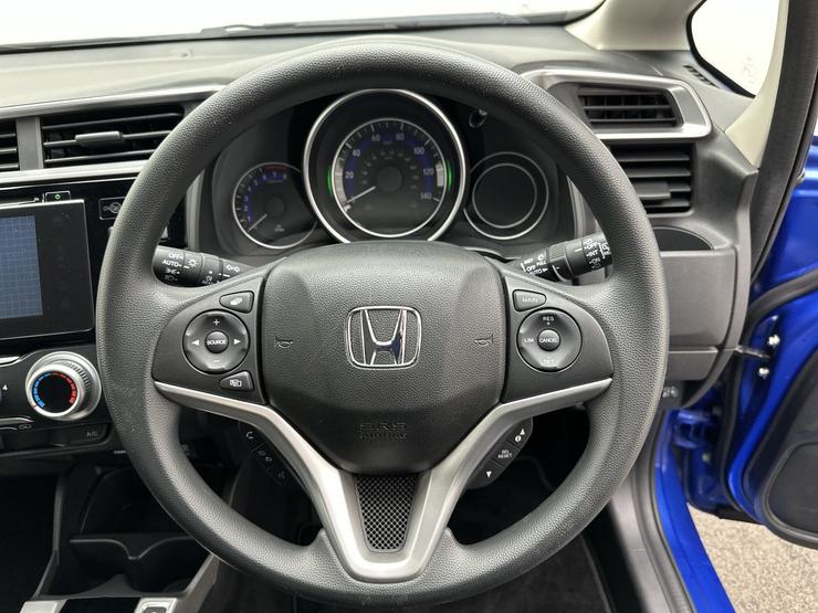 Honda Jazz Photo spincar-8748cb03be82485db7183c1c3baca8ec798b2b1b.jpg