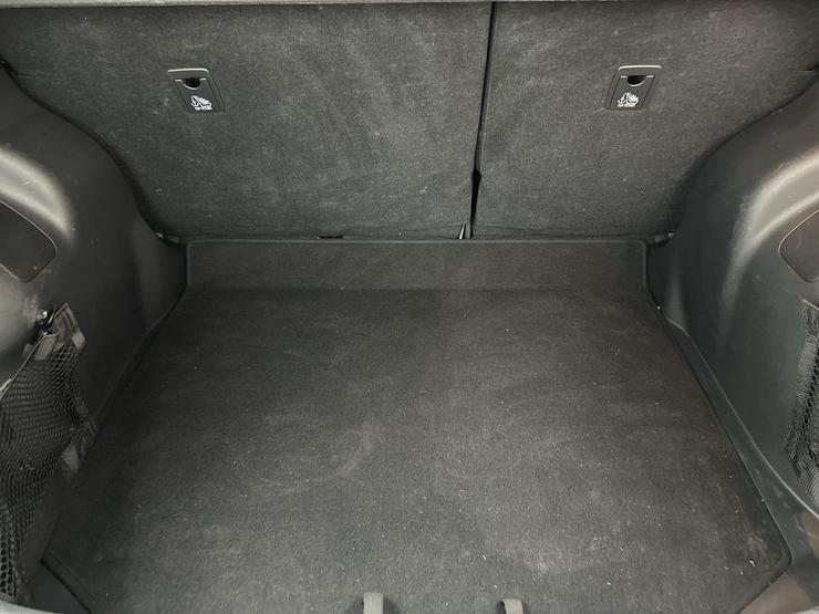 Nissan LEAF Photo spincar-87a4e332c6b0838a57c17448bbea62c3c64107fd.jpg