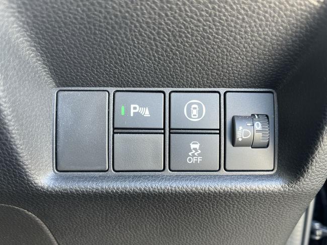 Honda Jazz Photo spincar-8ac00cc0246e358041e2b4447858b70b28691b25.jpg