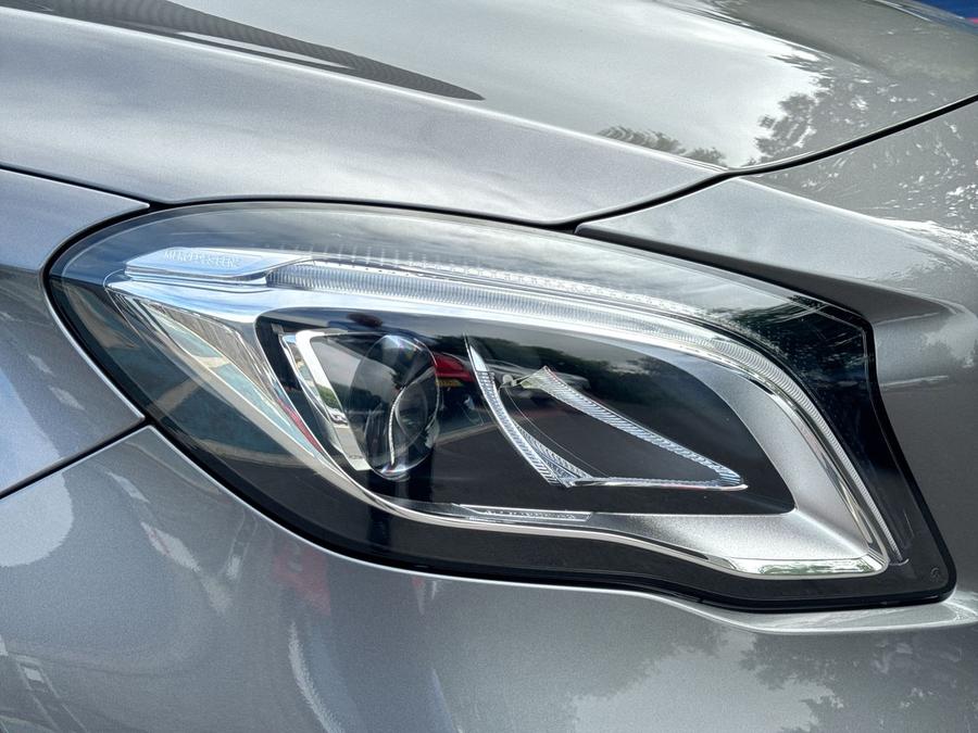 Mercedes-Benz GLA Photo spincar-8b0b9ec1baa39be979d28ba0a75ce787bf4a76bb.jpg