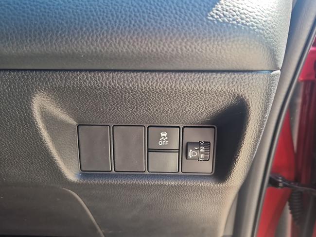 Honda Jazz Photo spincar-8b8276f1ed3a71c567a89fb887ce324665ac6ef7.jpg