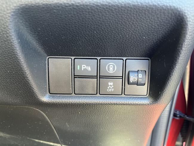 Honda Jazz Photo spincar-8b9cf2b3f1829493374777173529a6404723e3d7.jpg