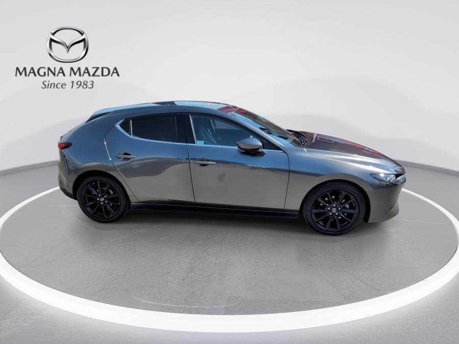 Mazda Mazda3 Photo spincar-8c8ad414e5ae88f98c08d03a4ee21afc297fd731.jpg