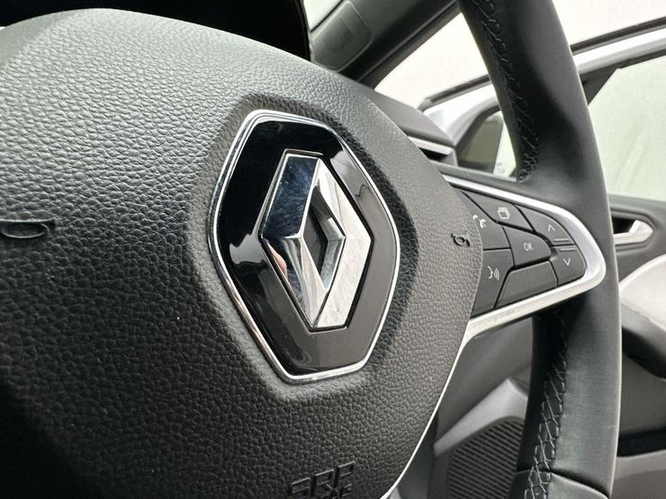 Renault Clio Photo spincar-8d7b7cf27b11f19ed7c6444dafd763ee75890fad.jpg
