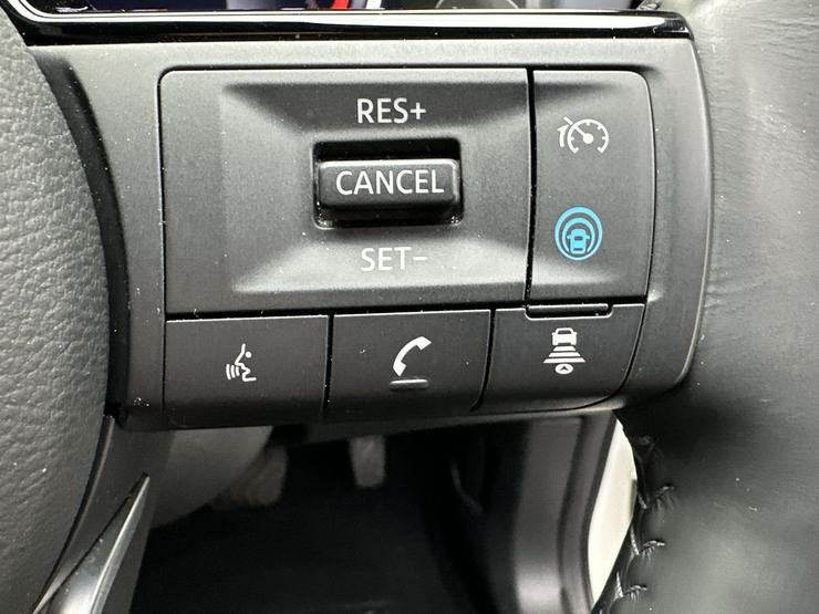 Nissan QASHQAI Photo spincar-8e05322b2722f69373be369da284ca363ed7dbec.jpg