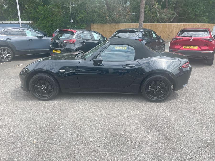 Mazda MX-5 Photo spincar-8e1231caeb1211c2d5b99fc7ea8e9ea657b1ea16.jpg