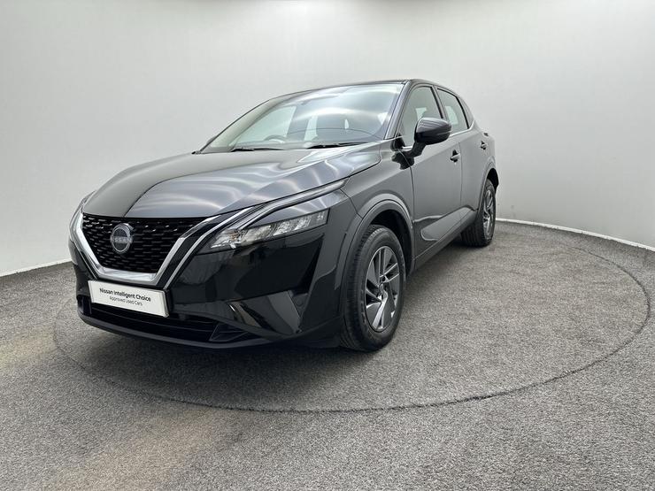 Nissan QASHQAI Photo spincar-8ec2912795b65792829a8e49288303e47b7acc8b.jpg