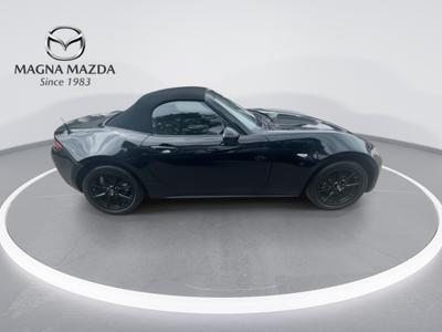 Mazda MX-5 Photo 1