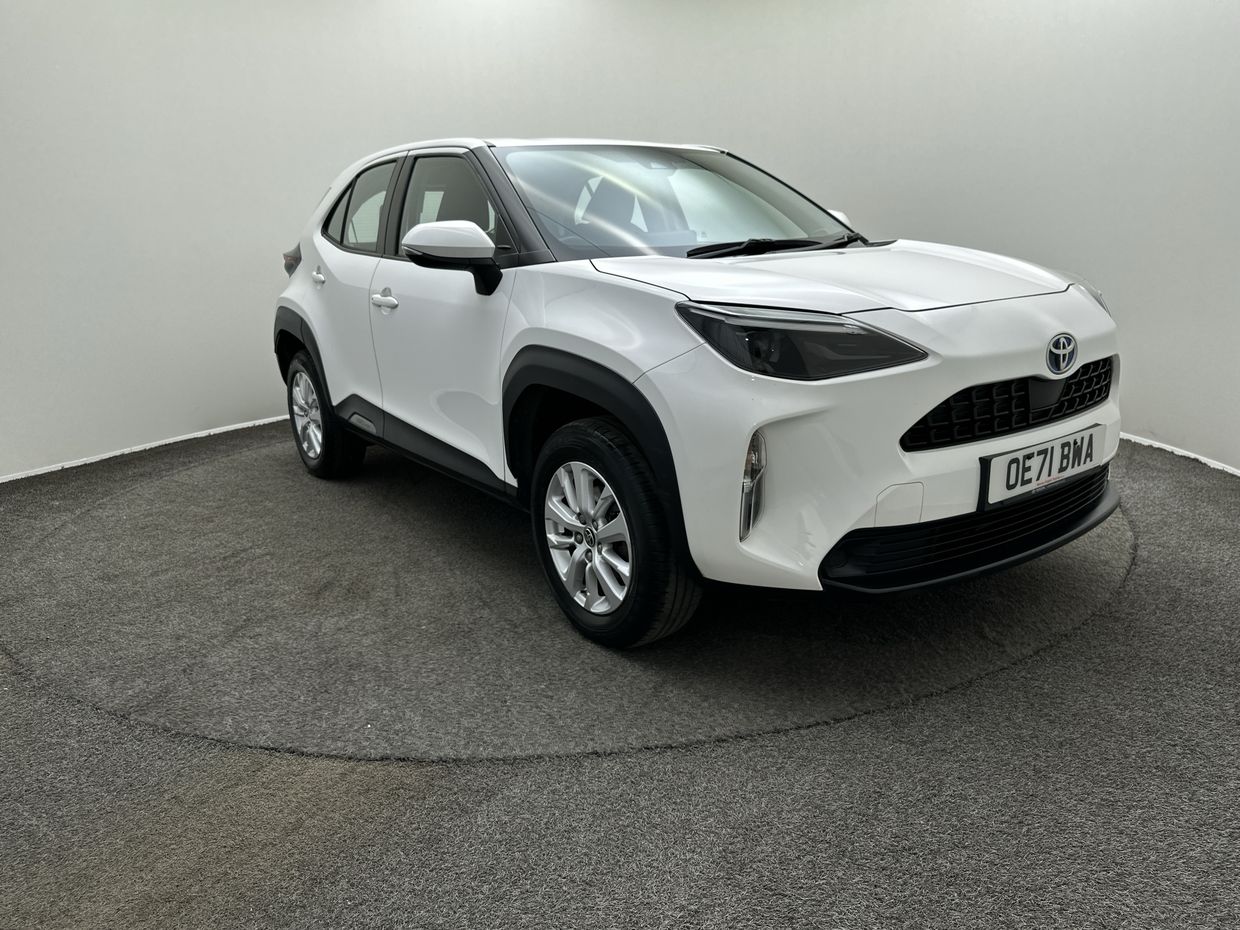 Toyota Yaris Photo 1