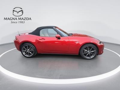Mazda MX-5 Photo 10