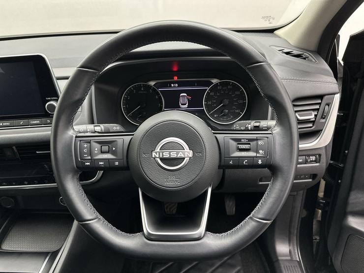 Nissan QASHQAI Photo spincar-92a9e57b10dc346b4375ff12fd7e9a9b6e2148c4.jpg