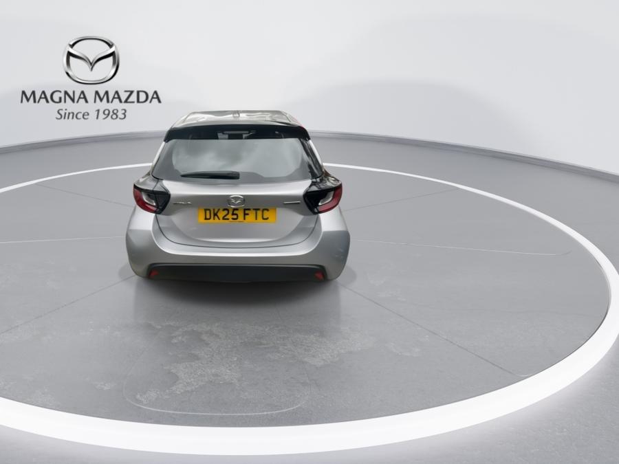 Mazda Mazda2 HYBRID Photo spincar-935e4a452466fdfc58ca9ed4c90f4eaf550d43a7.jpg