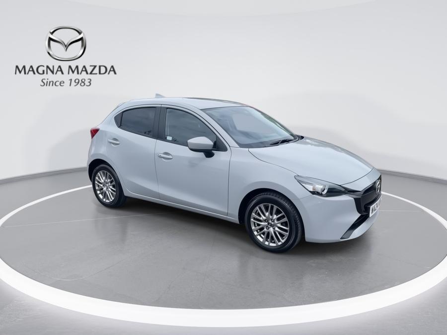Mazda Mazda2 Photo spincar-93e9a893e98b5c9db986c590a1ee1df74eab7d7d.jpg