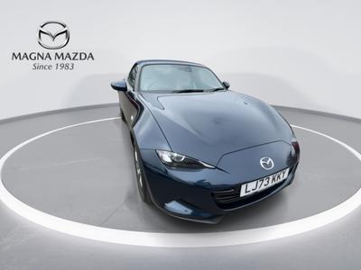 Mazda MX-5 Photo 2