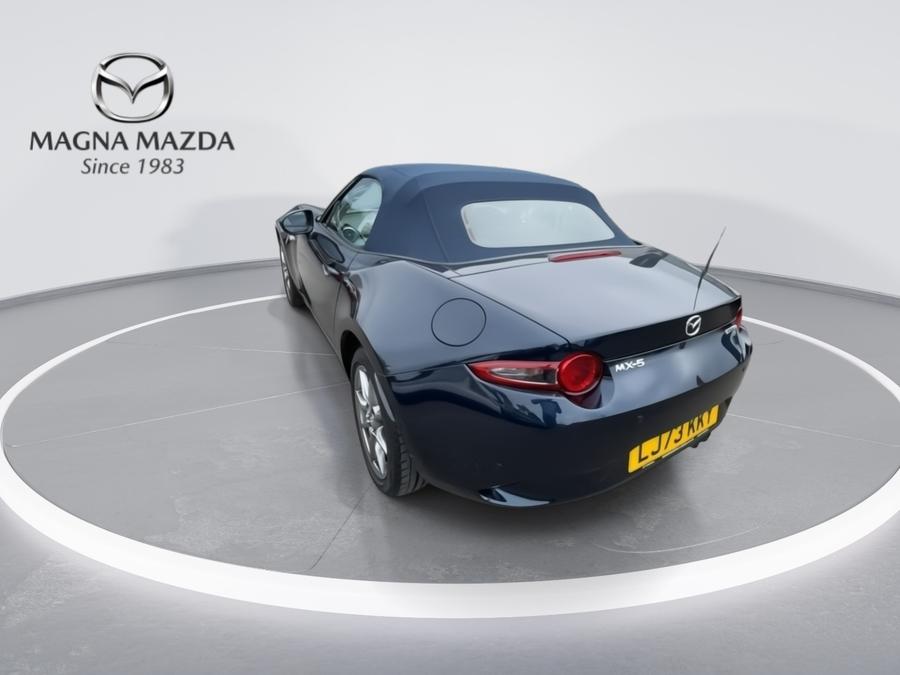 Mazda MX-5 Photo spincar-94801261dcd2c1fecc8f58644965483ffb1c7674.jpg