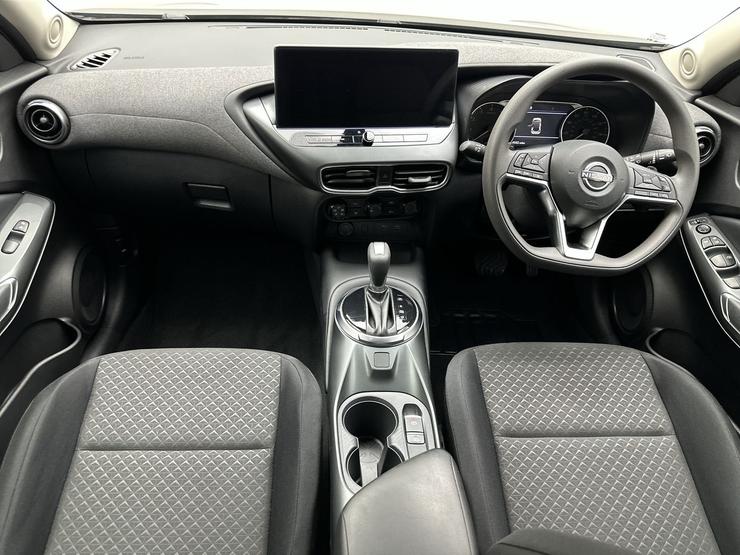 Nissan JUKE Photo spincar-95089dc4dc8d943aa15f5f3bf245c2629112d878.jpg