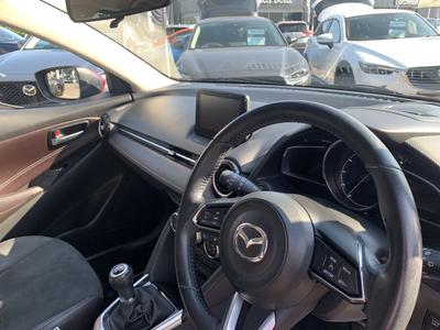 Mazda Mazda2 Photo 23