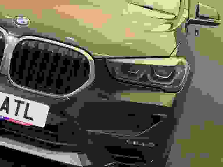 BMW X1 Photo spincar-9609858bc821d9fbb4dc4f9327e285fd1155453e.jpg