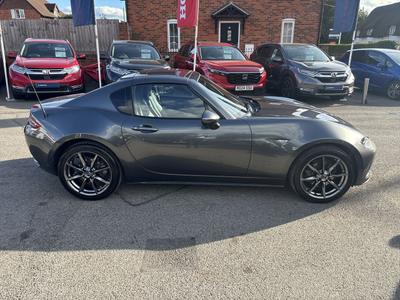 Mazda MX-5 RF Photo 12