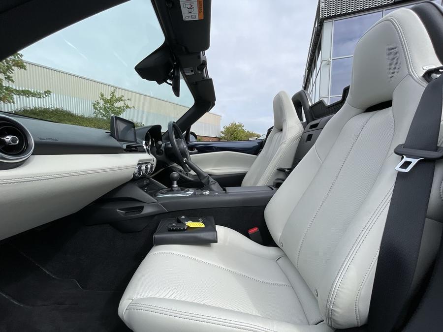 Mazda MX-5 Photo spincar-9619cd22266e8d3f7e4cd3c658c45852dde0e7cf.jpg