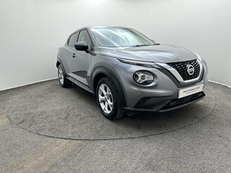Nissan JUKE Photo spincar-963f2e3a8d76fb9dfdd270b60b8005abc69190a5.jpg