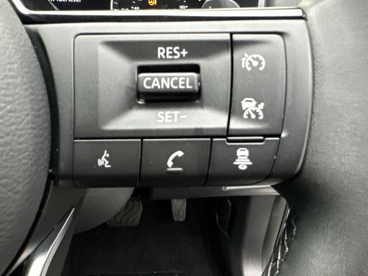 Nissan QASHQAI Photo spincar-96684e6bbfb7b07c3d656aabfb17880ff3bc45e0.jpg